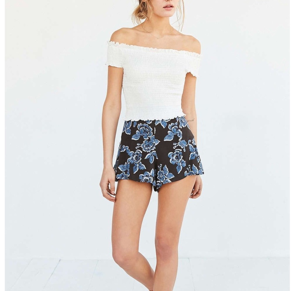White crop top
